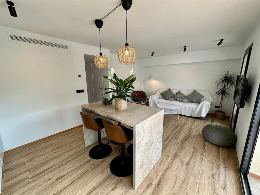 Moderno Y Acogedor Apartamento Con Terraza “ Llebeig” Soller Ngoại thất bức ảnh